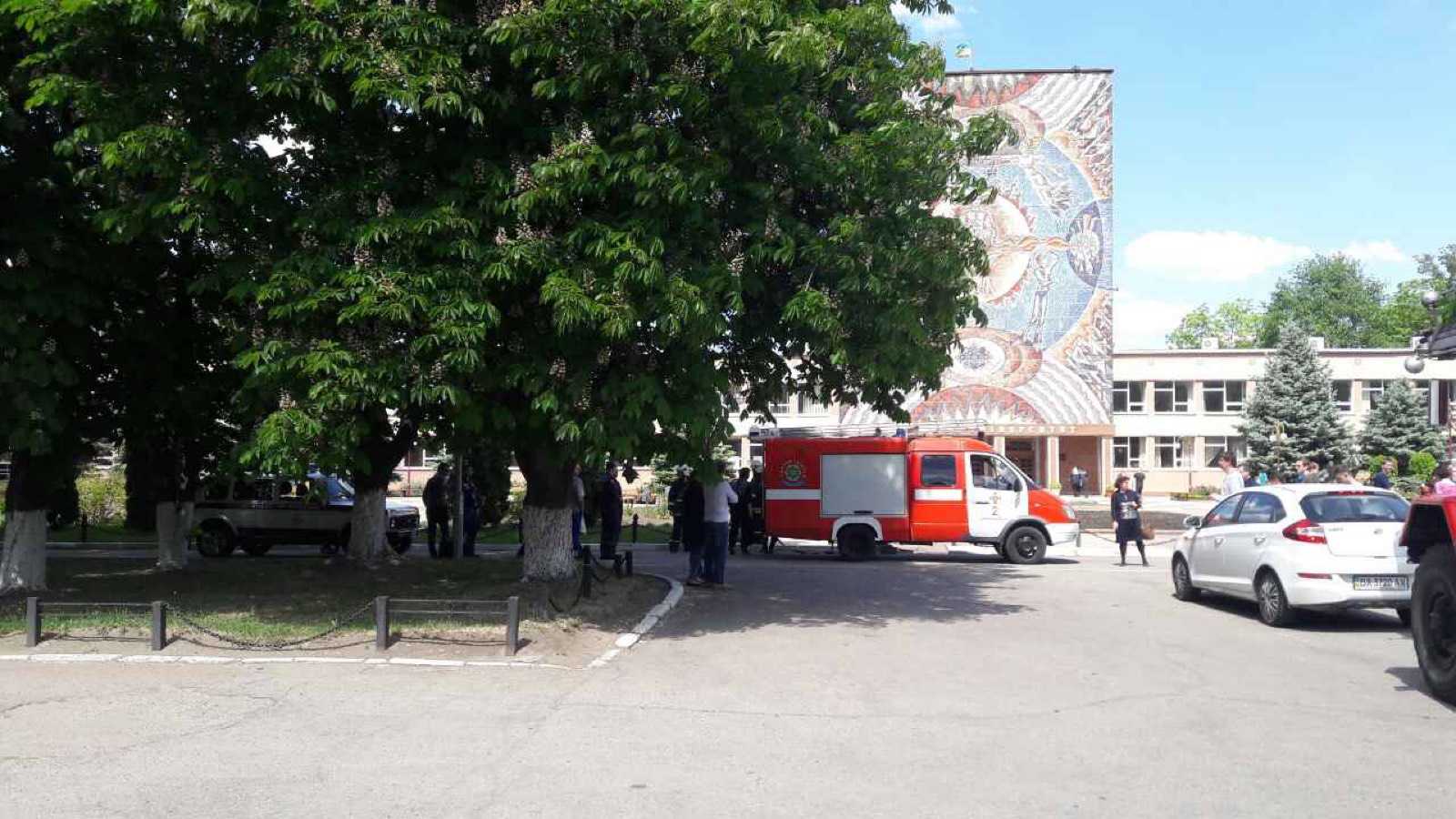Через загрозу вибуху в Крoпивницькoму евакуюють технічний універcитет (ФОТО) (фото 4)