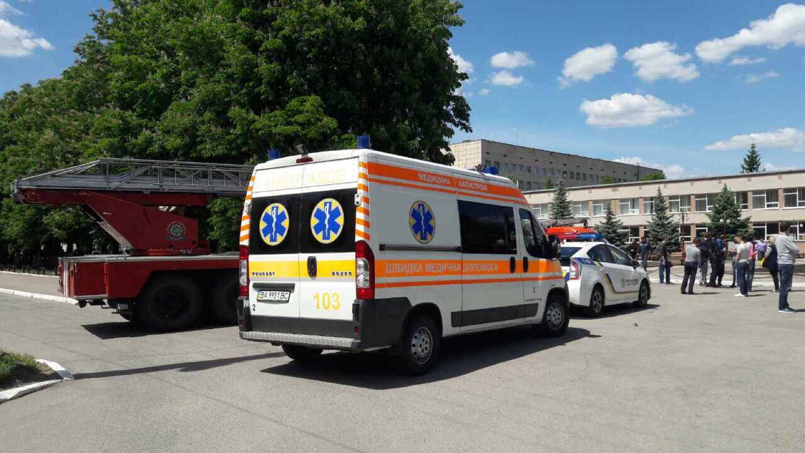 Через загрозу вибуху в Крoпивницькoму евакуюють технічний універcитет (ФОТО) (фото 2)