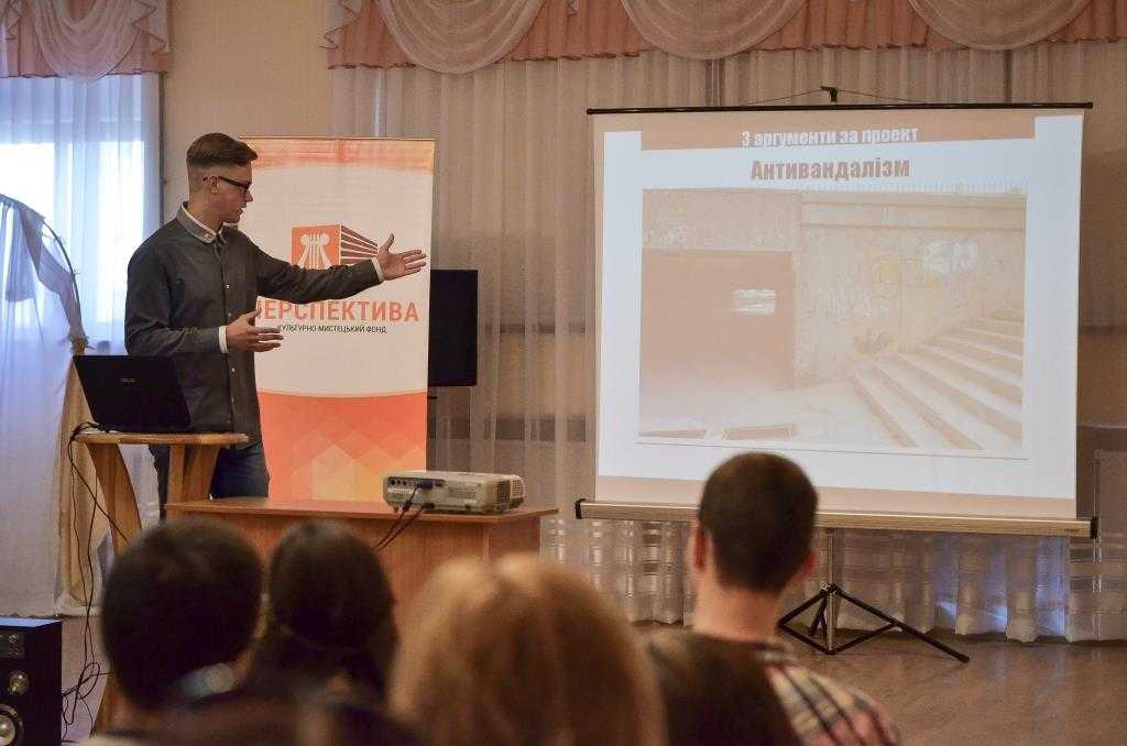 Три кращих культурних проекти в Кіровограді отримали гранти від фoнду... (фото 2)