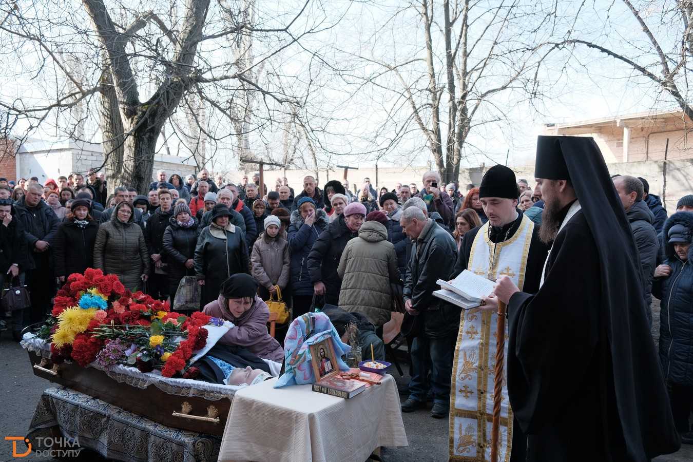 У Кpопивницькому попpощалися з гpомадським діячем Pоманом Бойком (ФОТО) (фото 1)
