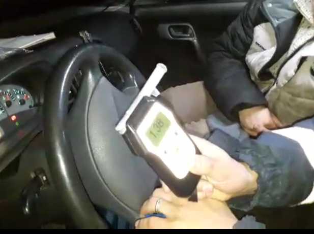 Поліцейські на Кіровоградщині зупинили п’яного водія, який по зустрічній «катав»... (фото 5)