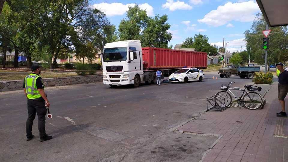 У Кропивницькому вантажівка збила насмерть жінку (ФОТО)