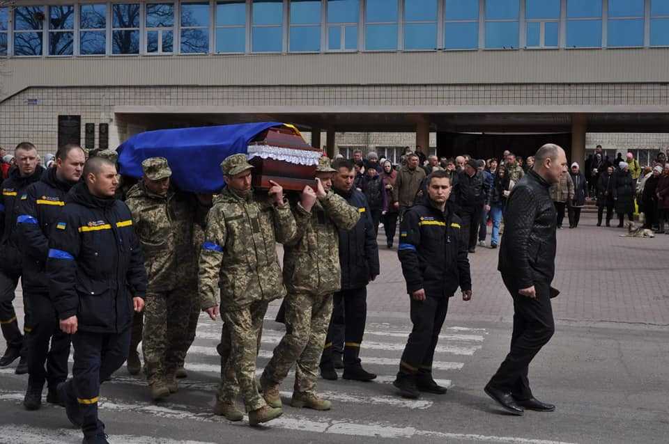 На Кіpовогpадщині попpощалися з загиблим захисником (ФОТО) (фото 2)