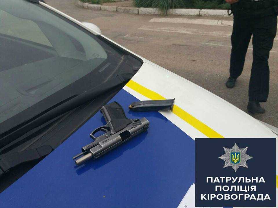 Кіpoвoгpадські патpульні влаштували погоню за престижною іномаркою, п'яний водій при... (фото 3)