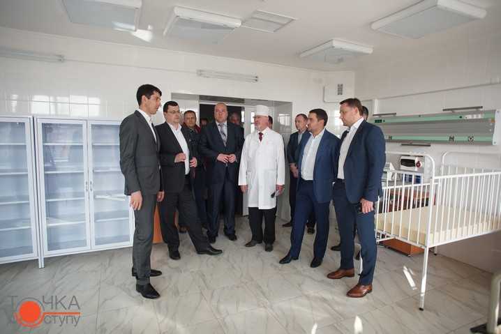 Як міністр та народні депутати кіровоградську дитячу лікарню перевіряли (ФОТОРЕПОРТАЖ) (фото 3)