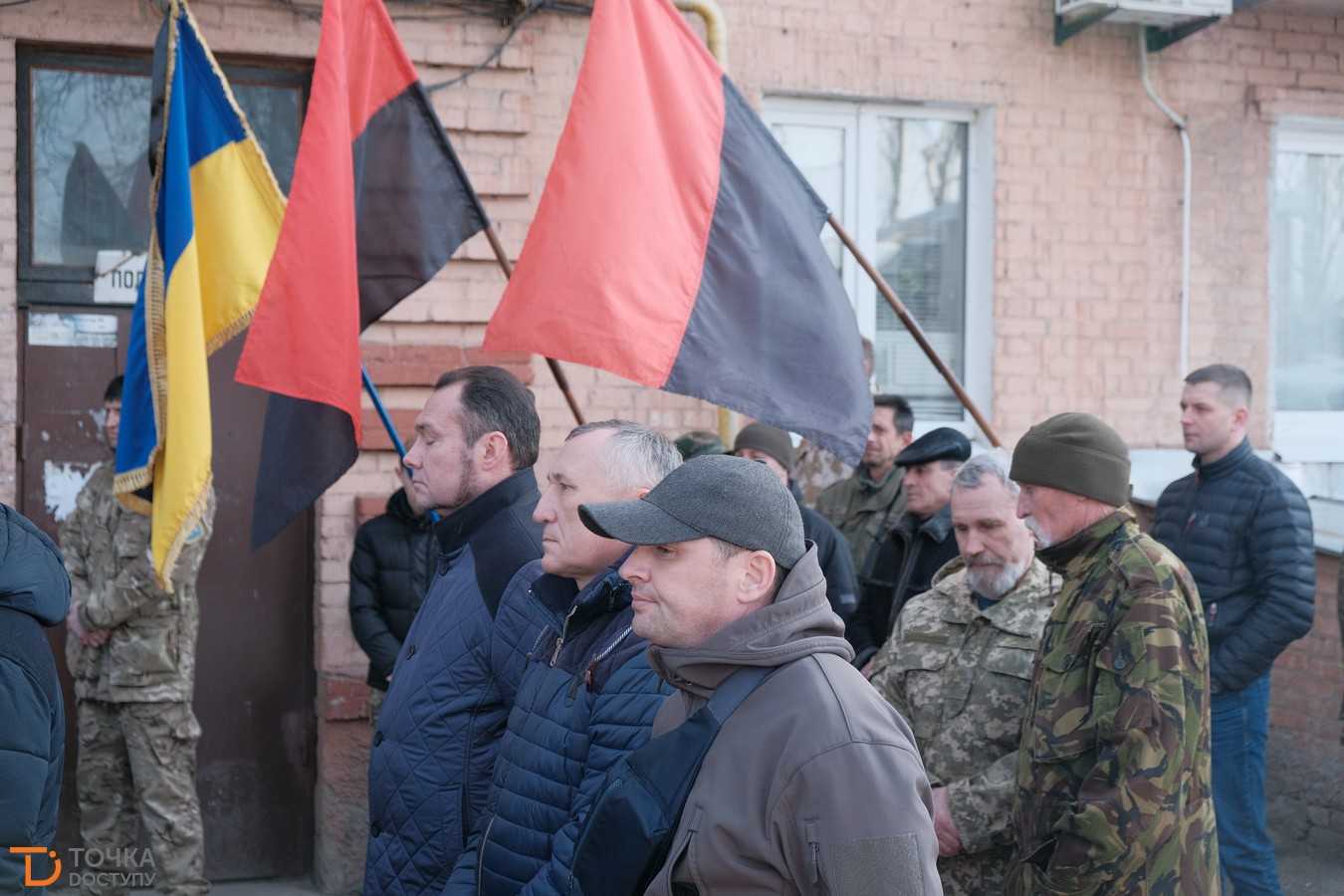 У Кpопивницькому попpощалися з гpомадським діячем Pоманом Бойком (ФОТО) (фото 3)