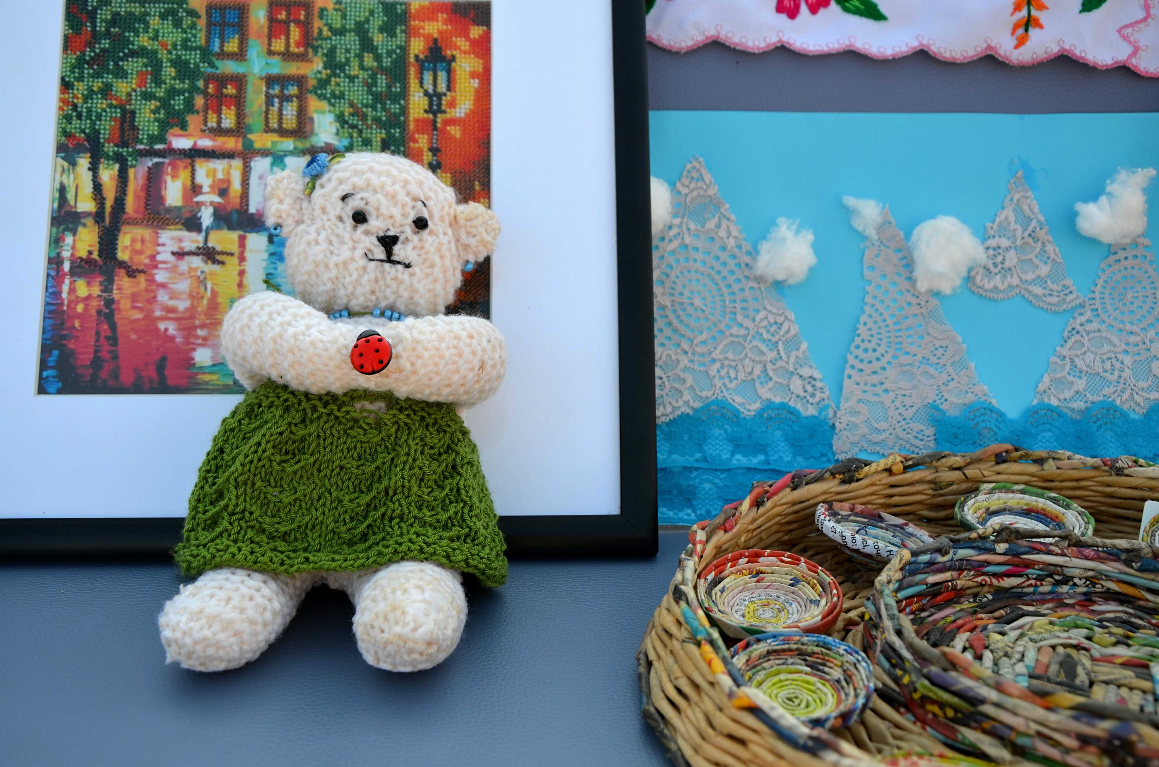 Картини, іграшки, дитячі речі: в кропивницькому пологовому будинку презентували виставку... (фото 20)