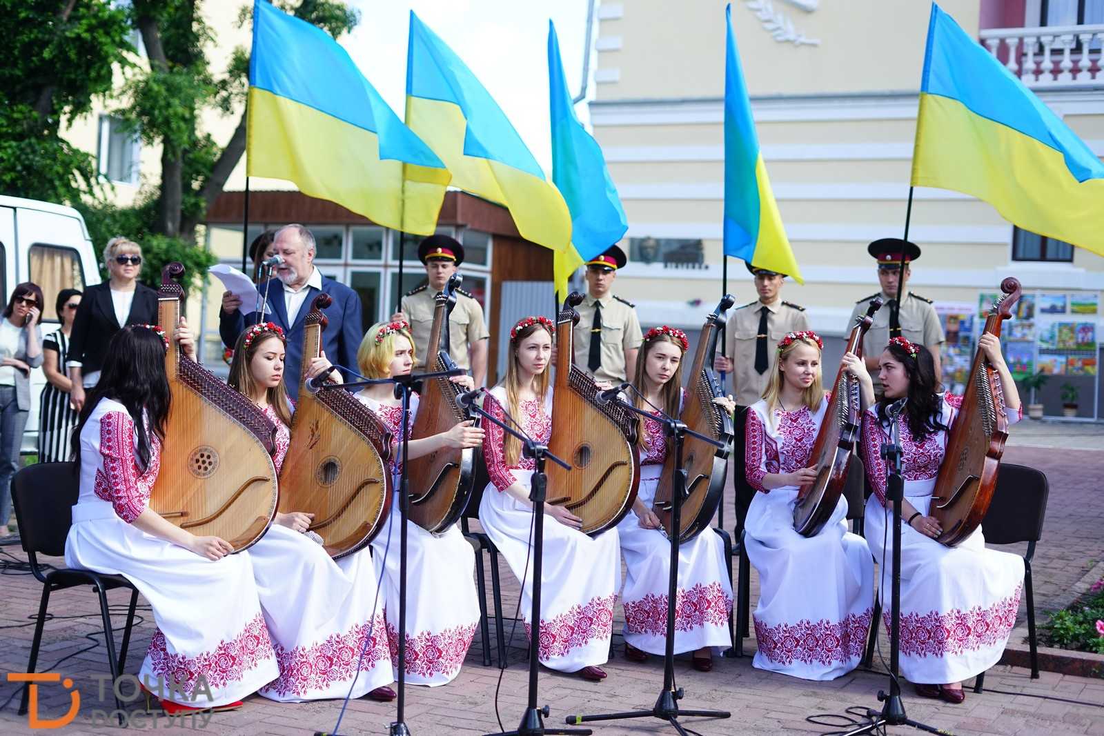 У Кропивницькому відзначили річницю перепоховання Тараса Шевченка (ФОТО) (фото 15)