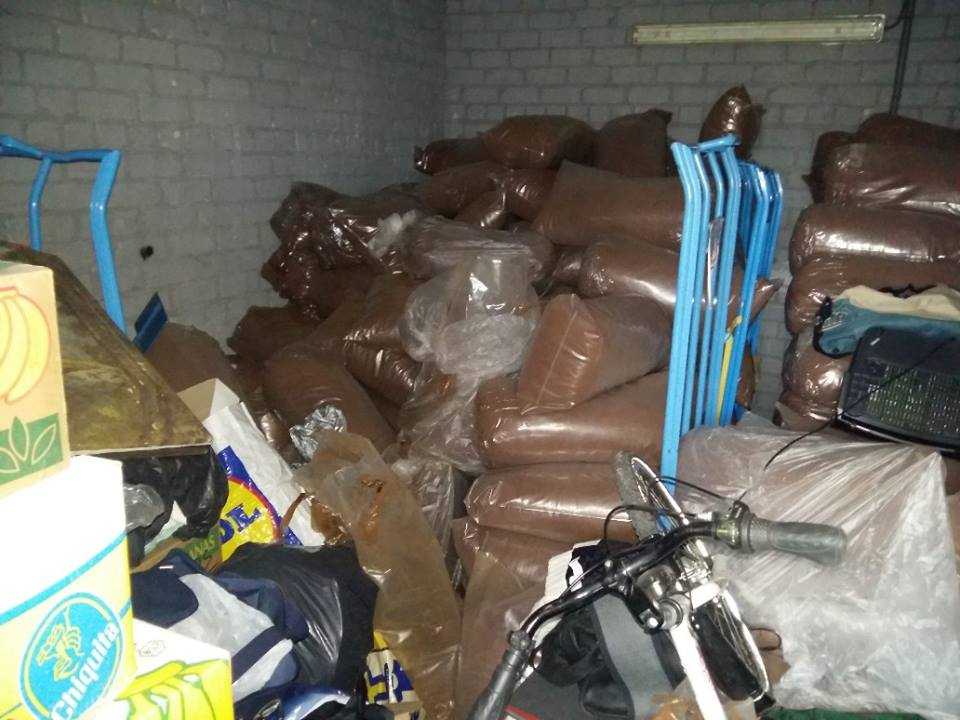 На Кiровоградщинi у мeрeжах сeкон-хeнду продають бeзкоштовну гуманiтарку  (ФОТО) (фото 3)