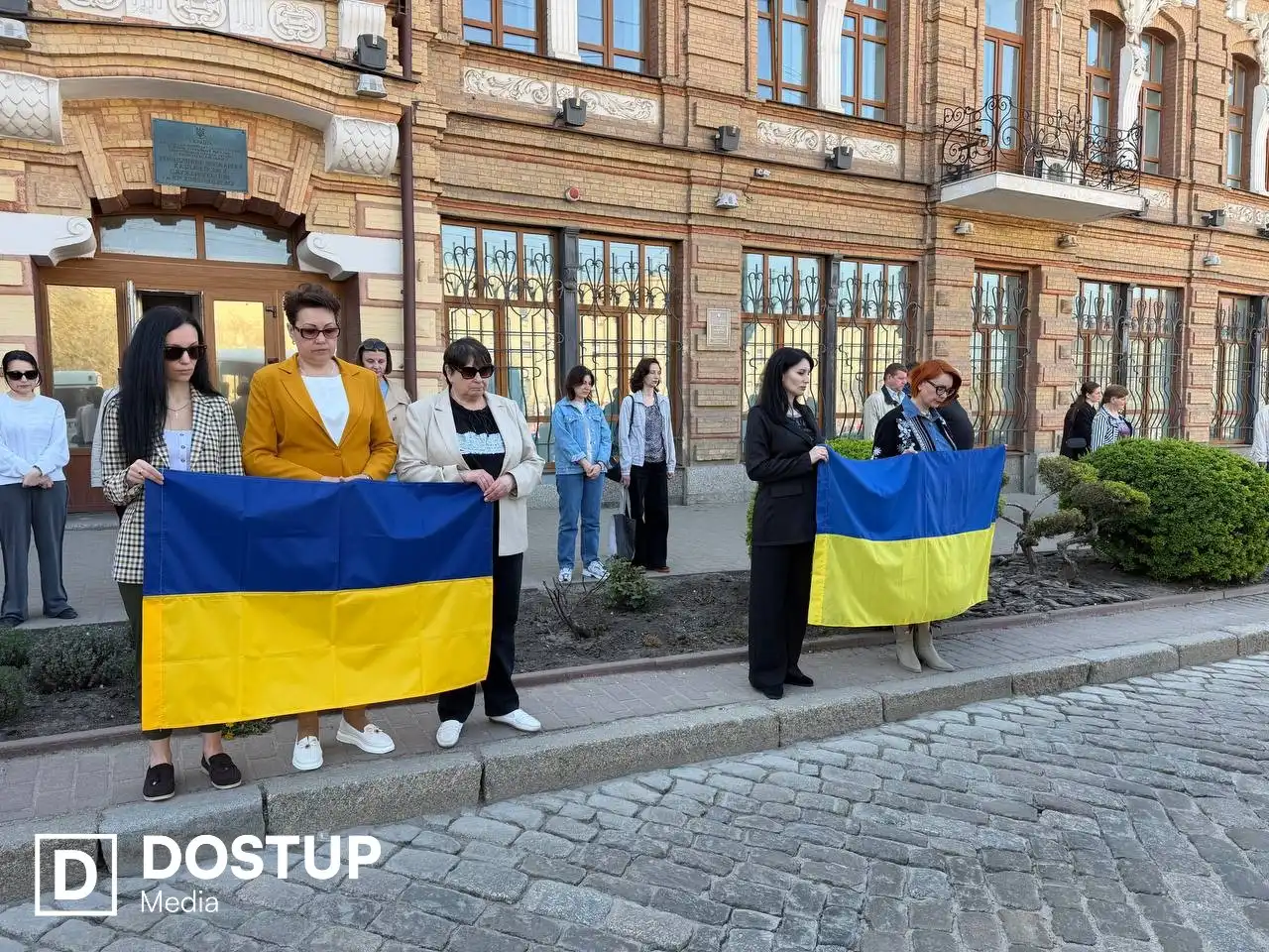 Траурний кортеж зупинився у центрі Кропивницького