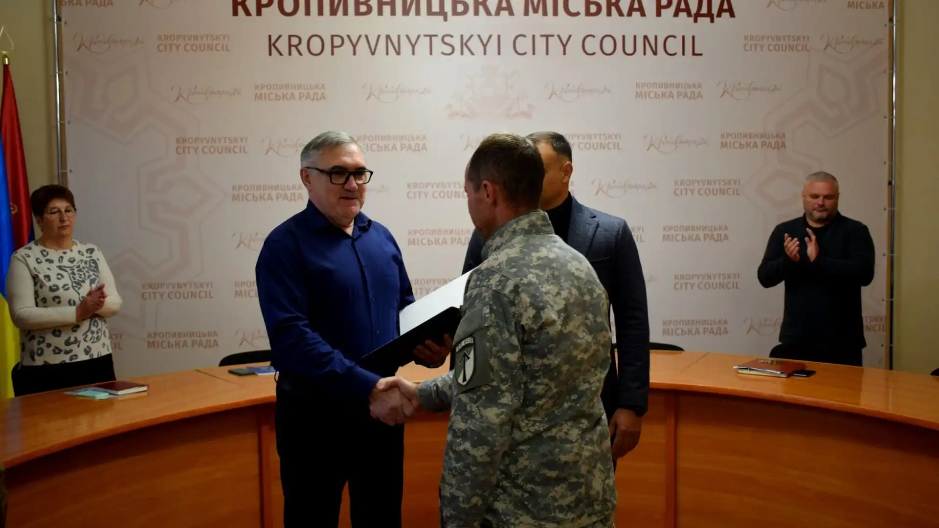 У Кропивницькому нагородили військовослужбовців до Дня захисників і захисниць України 