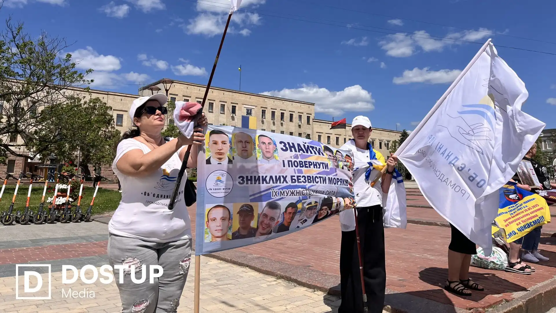 "Не мовчи! Полон вбиває!": щотижнева акція відбулася у центрі Кропивницького