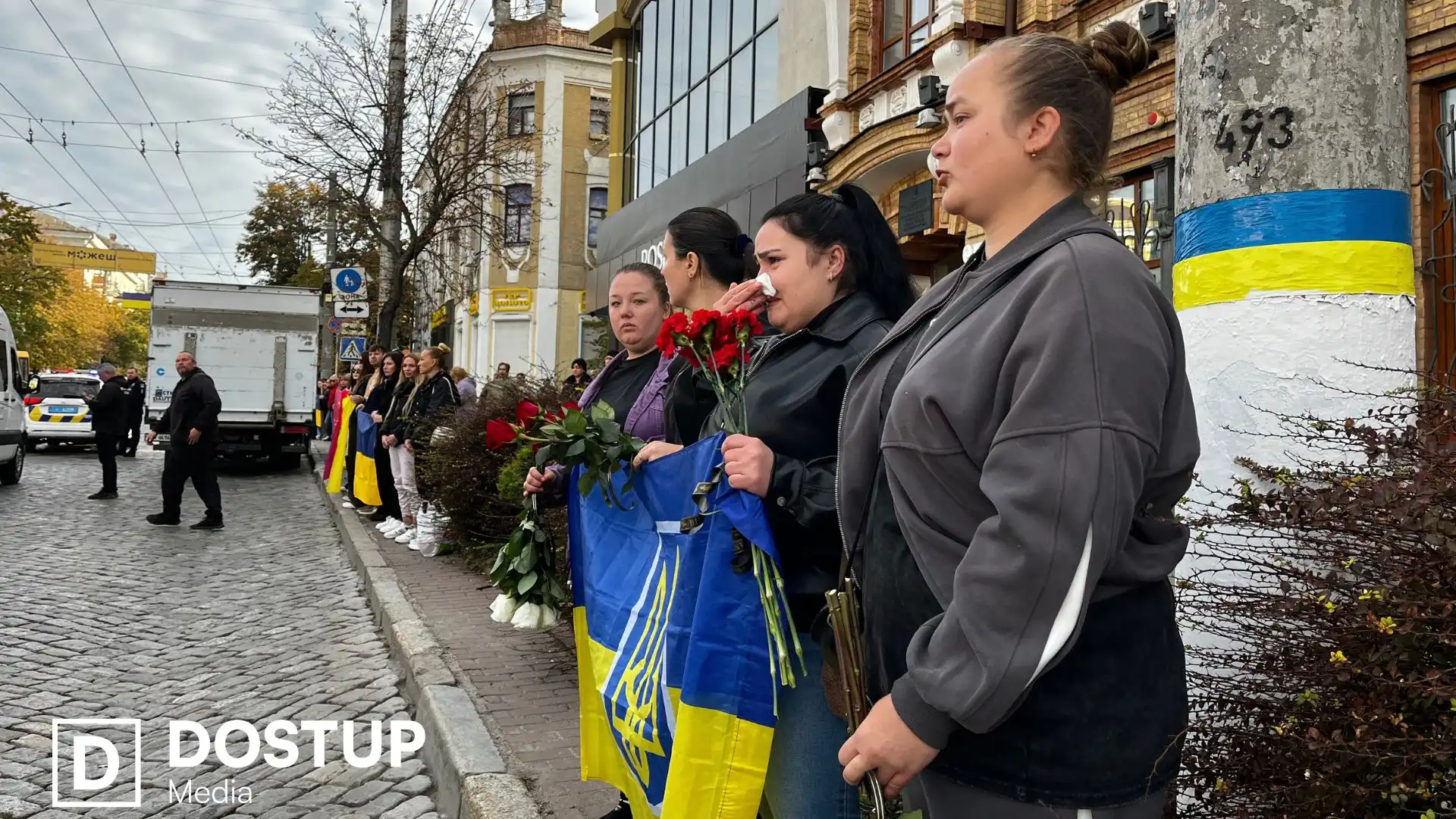 З трьома військовослужбовцями попрощалися у Кропивницькому