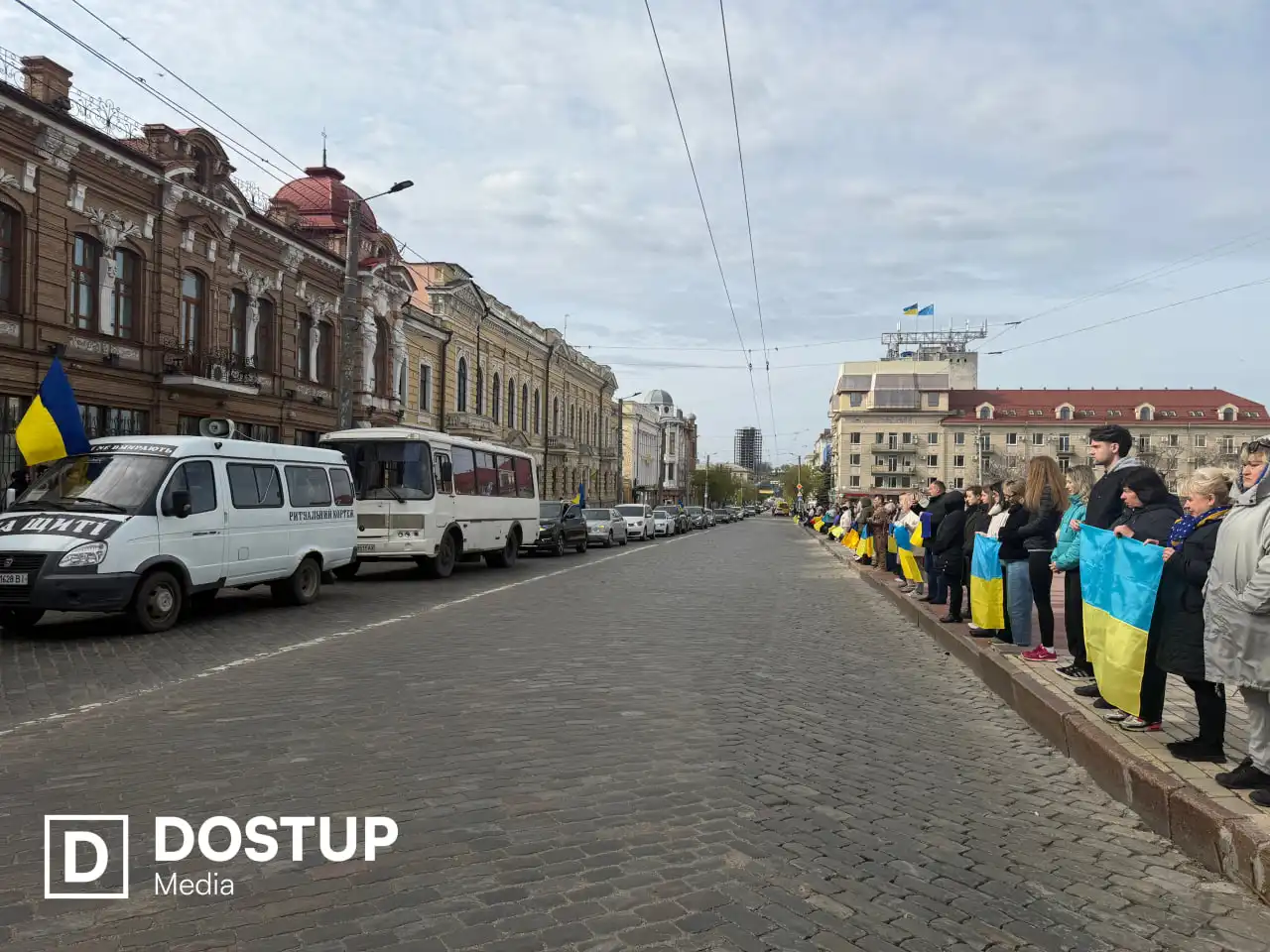 Прощання з трьома військовими у центрі Кропивницького