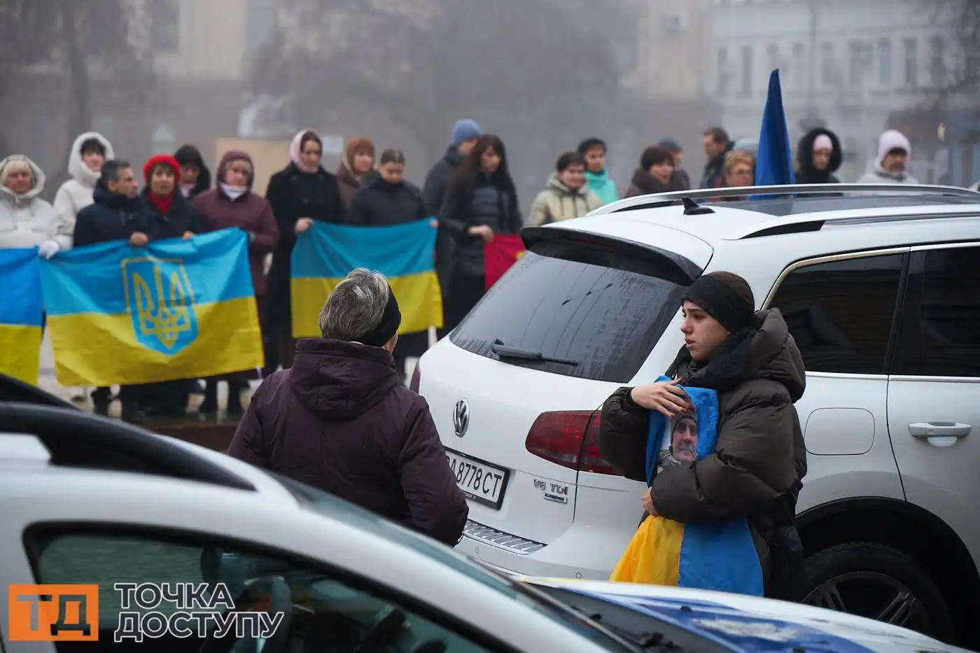 У Кропивницькому поклали квіти до меморіалів загиблим воїнам України.