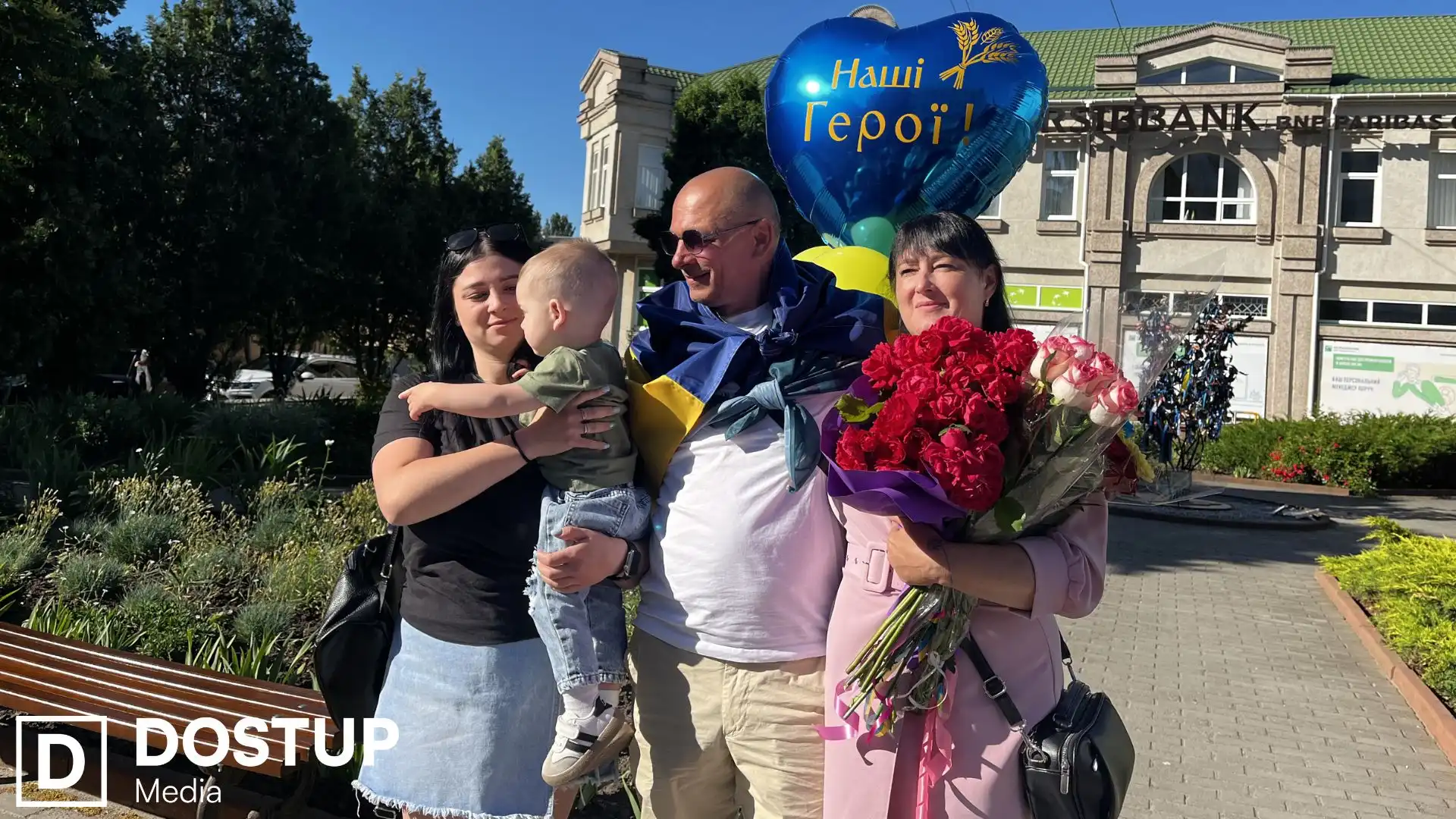 У Кропивницькому зустріли двох звільнених з полону захисників