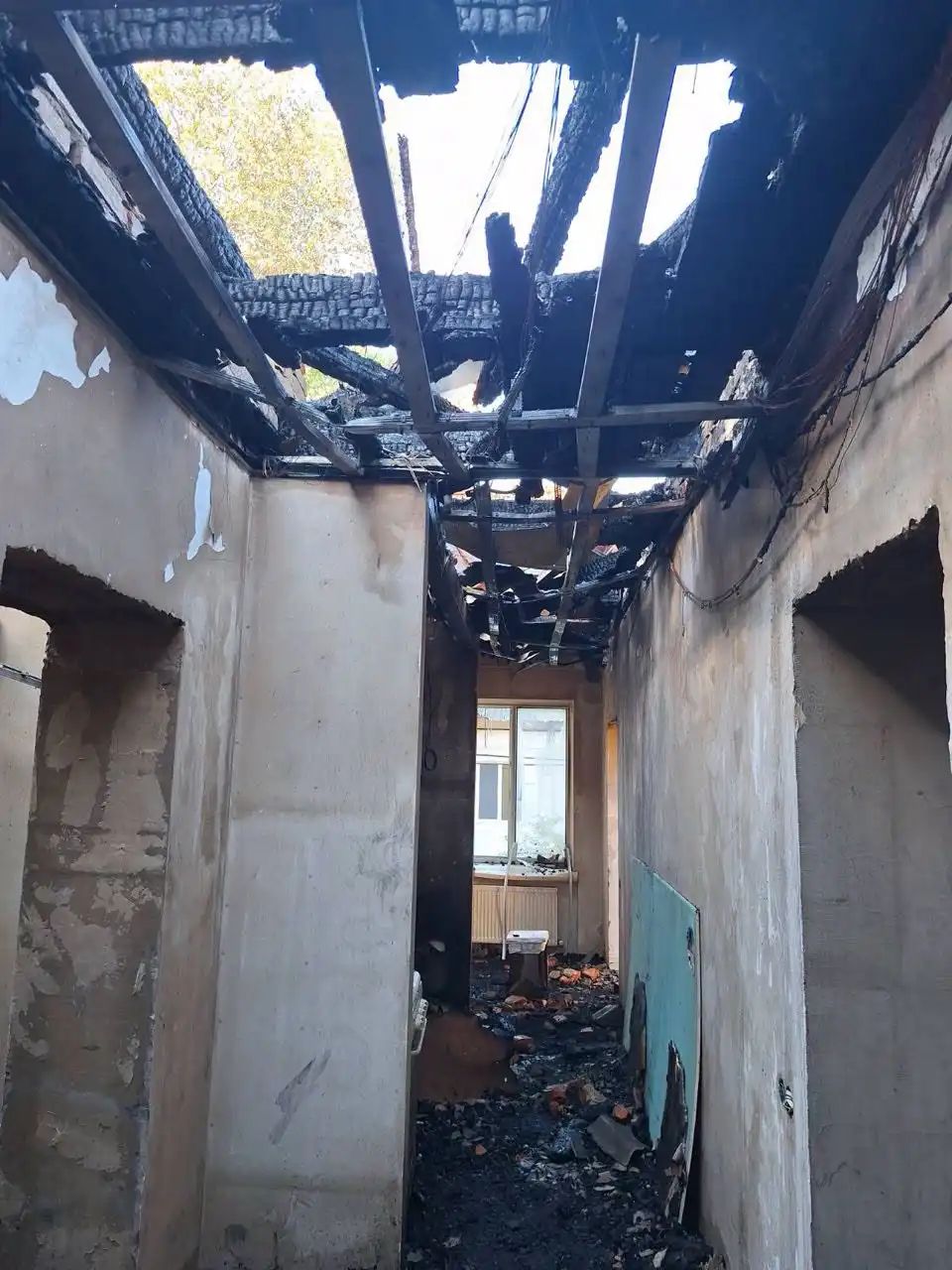 У Кропивницькому через пожежу в будинку на Ковалівці відкрили кримінальне провадження: яку допомогу можуть отримати мешканці