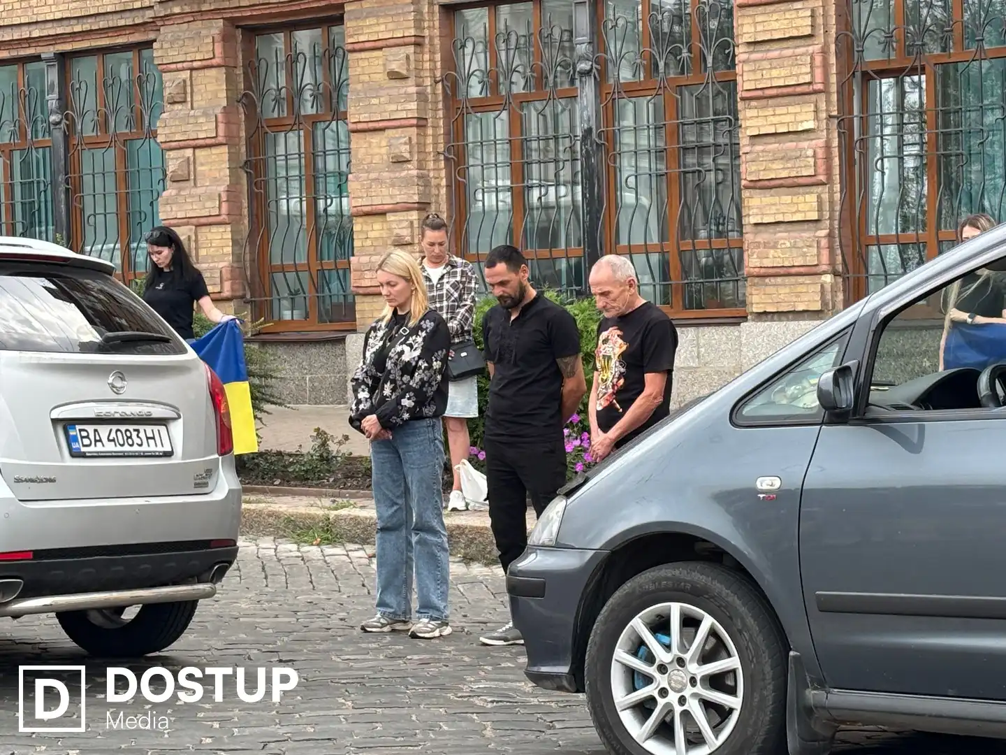 Колона траурного кортежу прощання у Кропиивницькому
