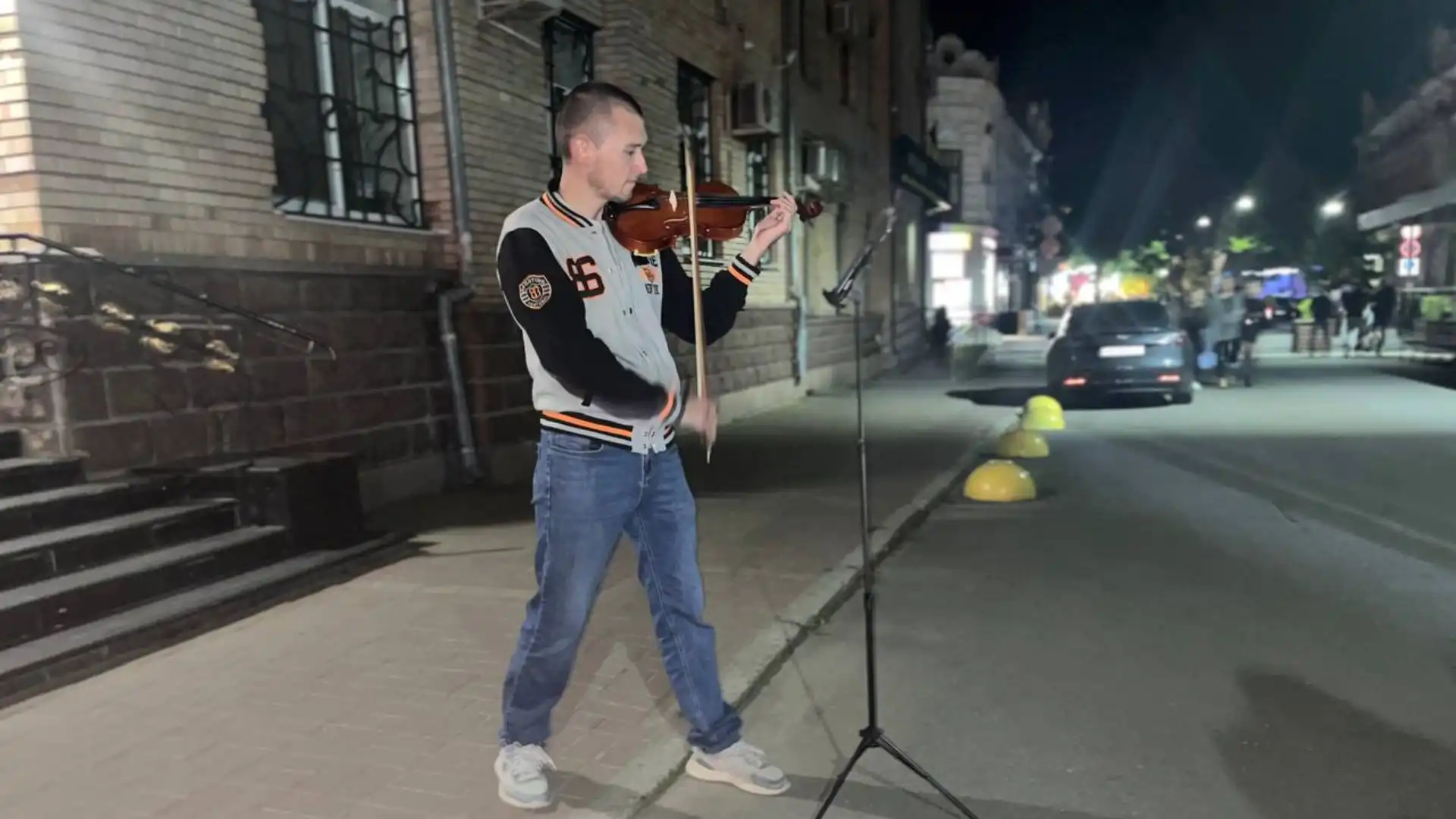 Закохані в Кропивницький: вуличні музиканти міста – хто вони й що про них відомо