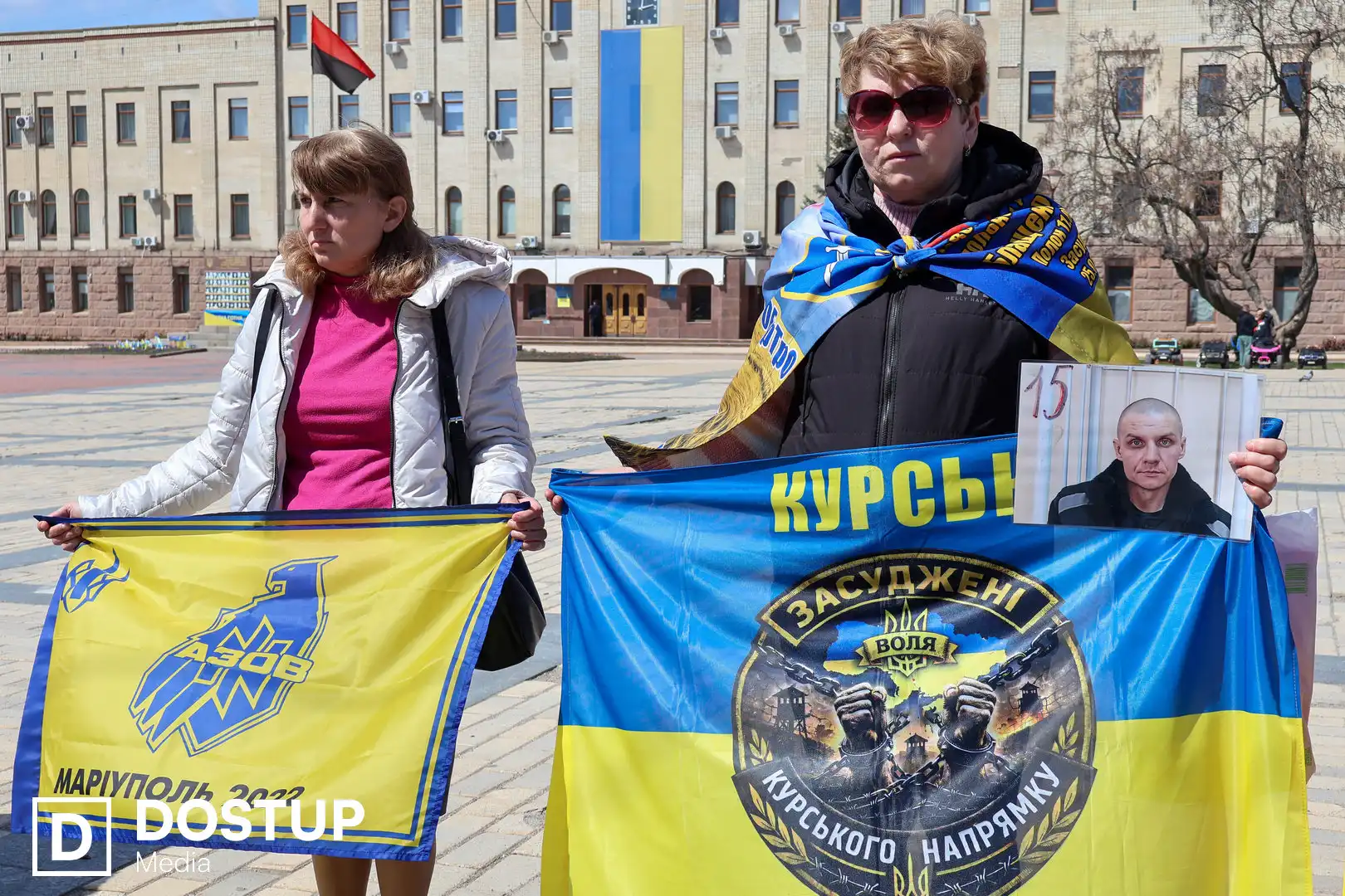 Мати шукає сина