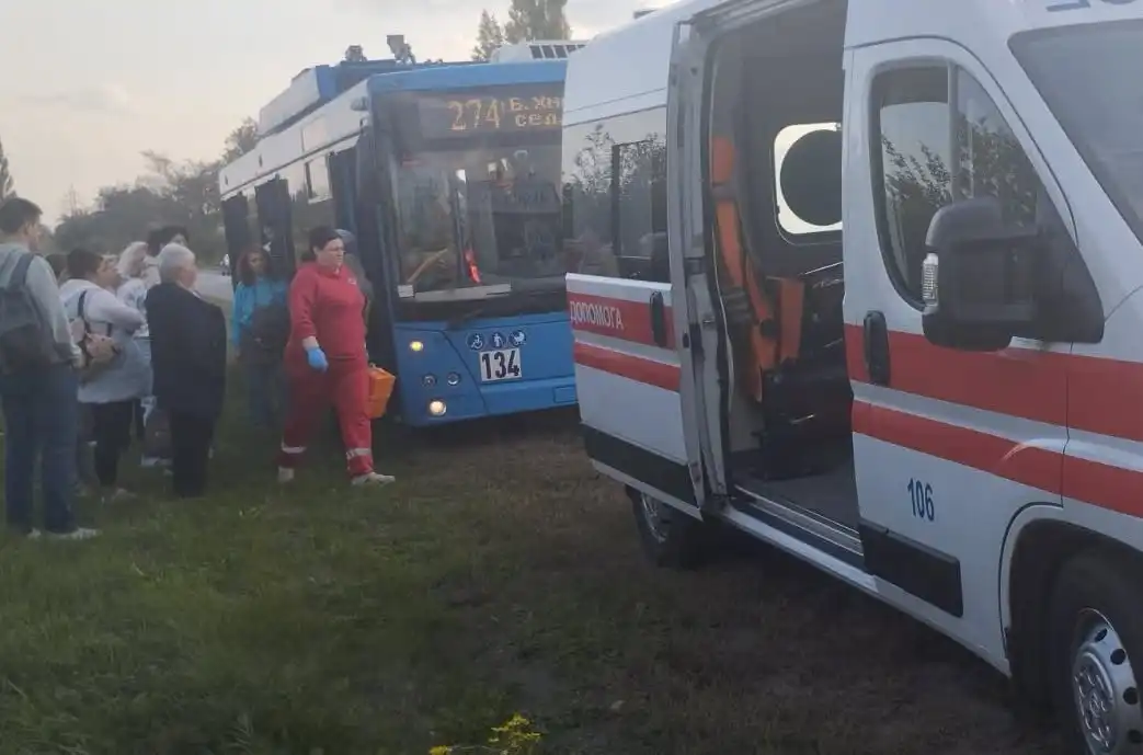 Жінці стало погано у тролейбусі 274 у Кропивницькому 5 жовтня
