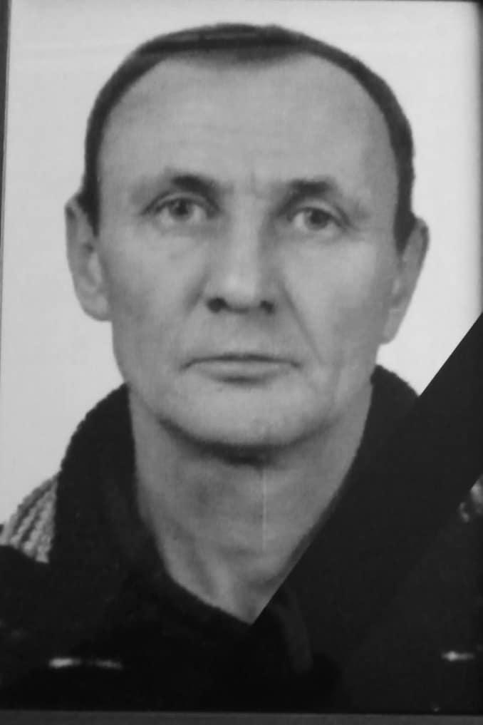 Микола Стеценко