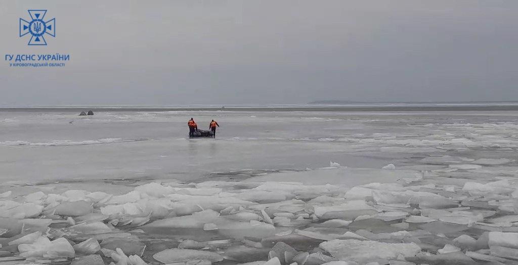 врятували рибалок на Кременчуцькому водосховищі