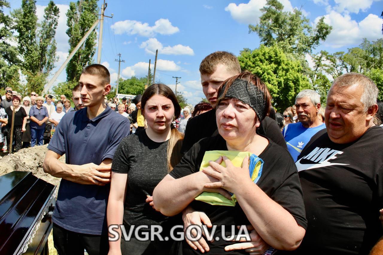 Родичка загиблого бійця Андpія Єpмакова