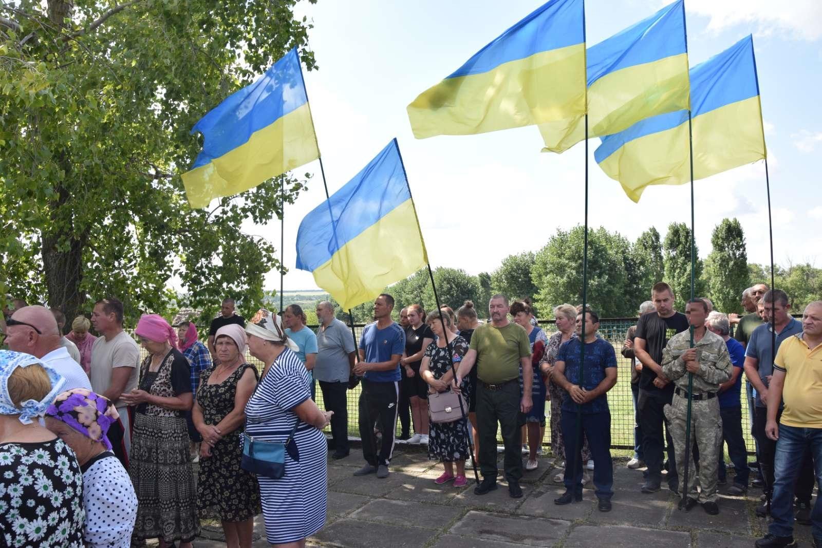 поховання військових у Петровому