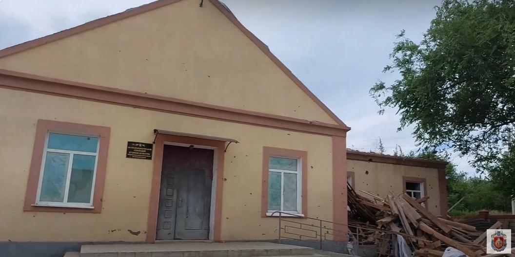 зруйнованийбудинок культури у селі Мала Олександрівка на Херсонщині
