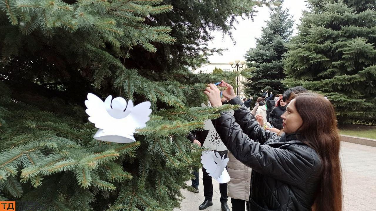 тиха акція "Янголи пам’яті" відбулась у Кропивницькому