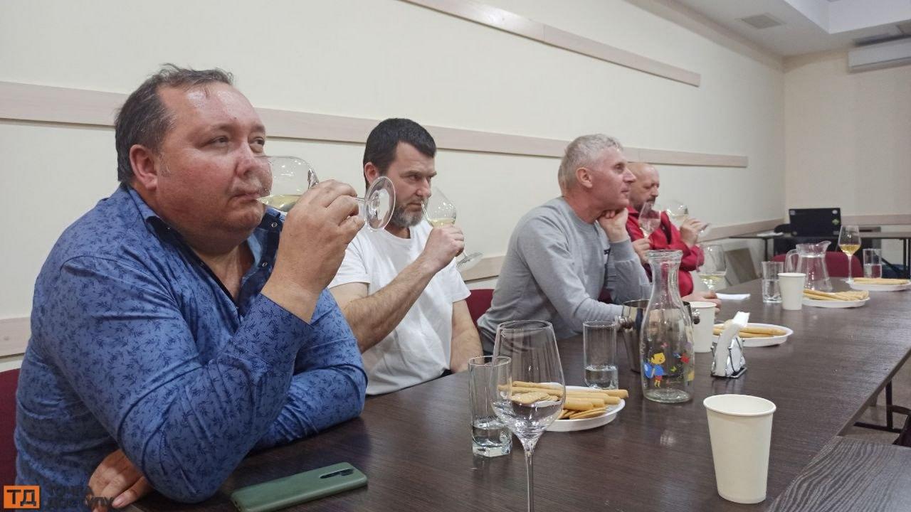 дегустували власноруч виготовлені вина у Кропивницькому