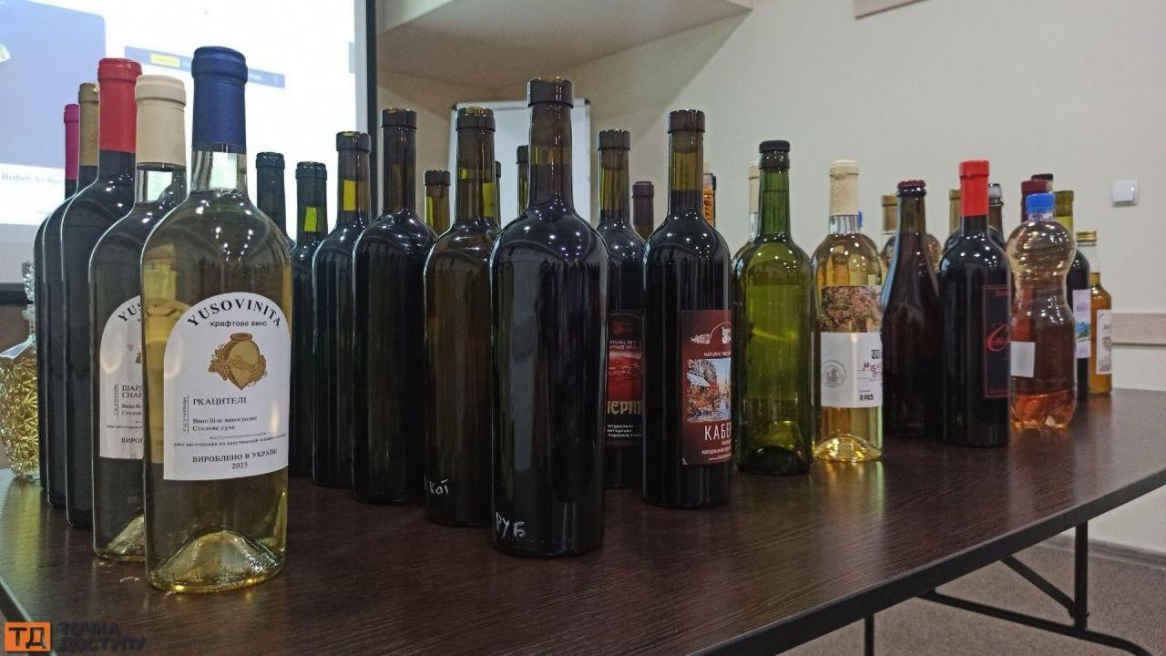 крафтові вина вирбників з Кіровоградської області