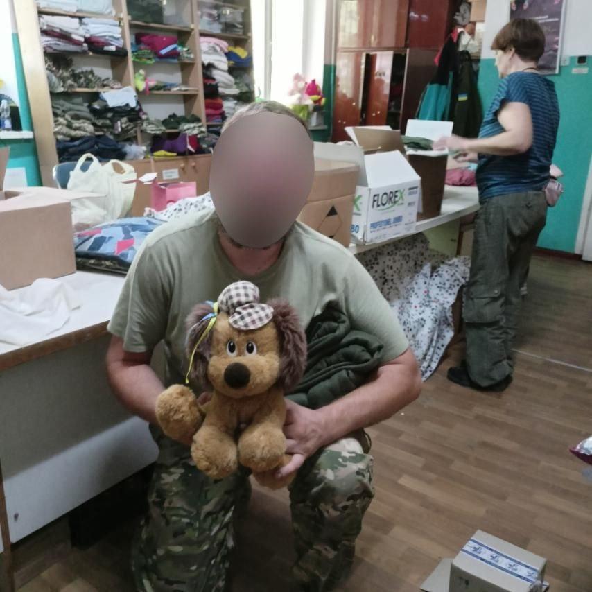 Український боєць дякує волонтерам