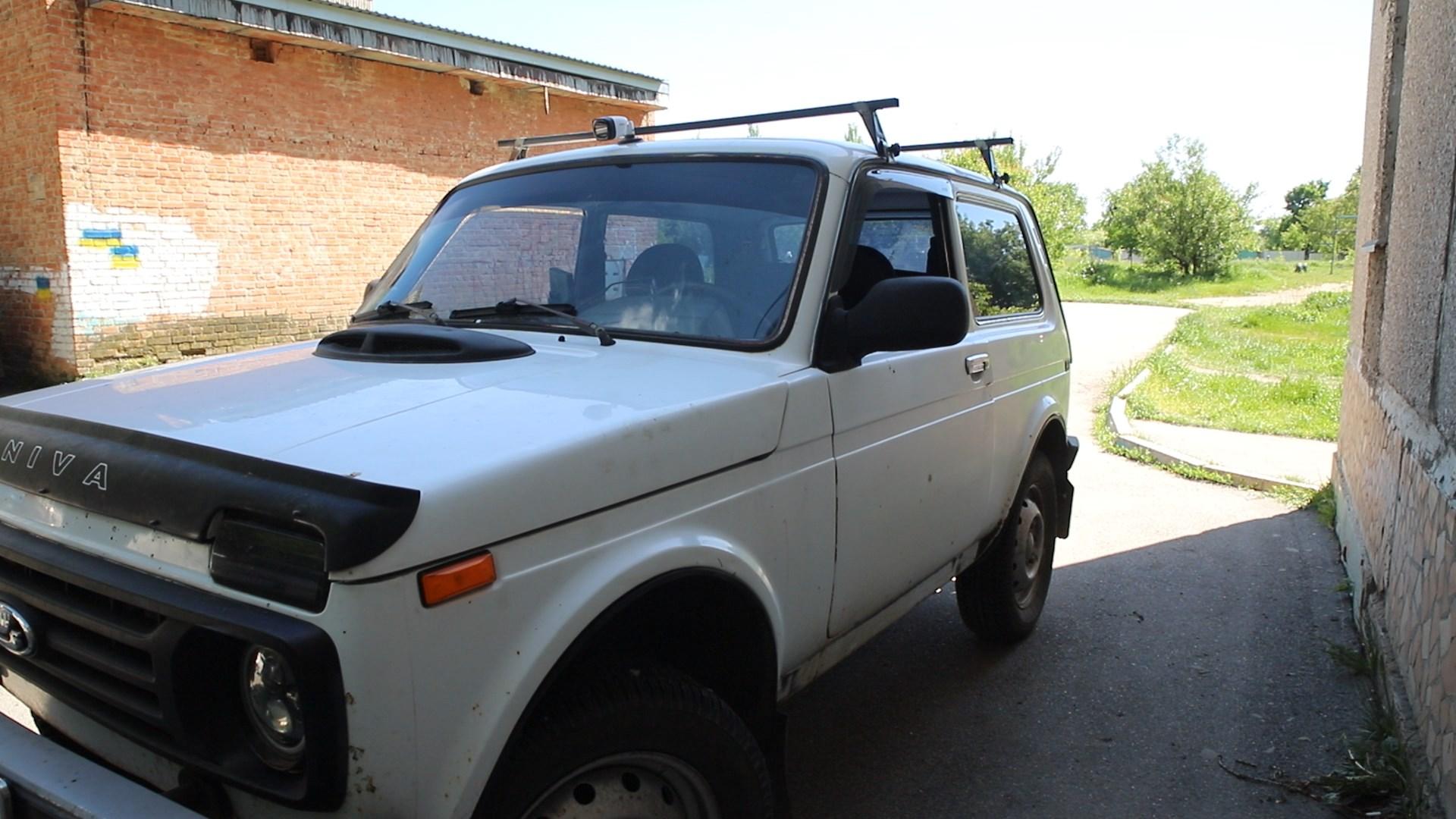 автомобіль для ЗСУ від волонтерів з Кропивницького