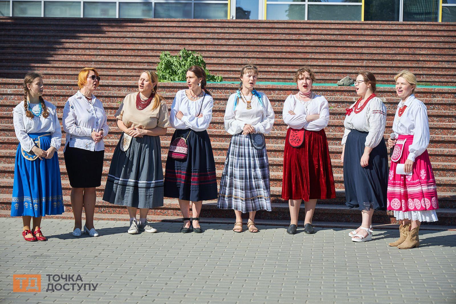 "Дувай-Ва" співає у Кропивницькому