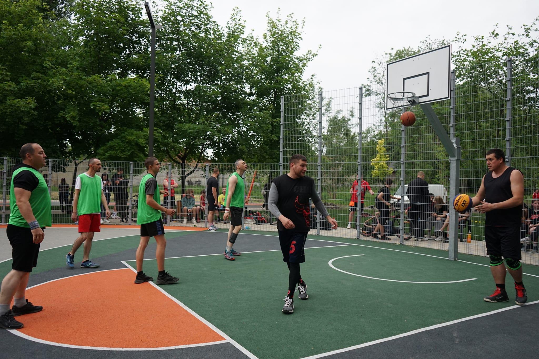 баскетбольний майданчик в Олександрії