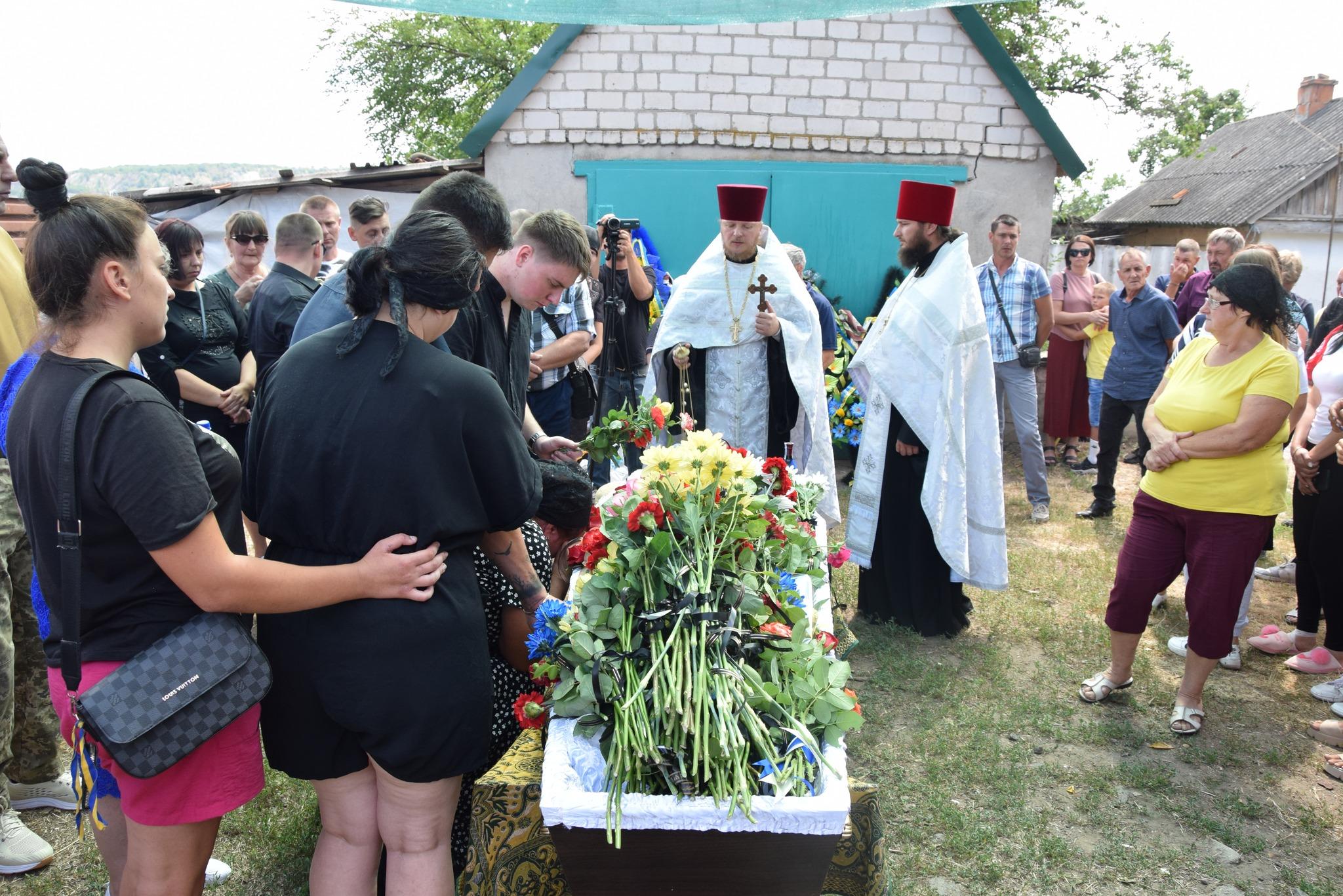 у Петровому попрощались з Павлом Овдієм