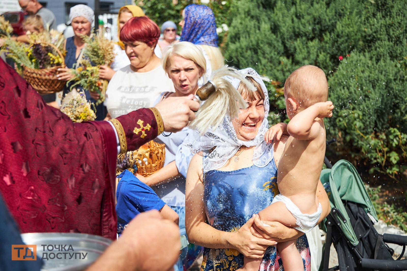 Медoвий спас традиції