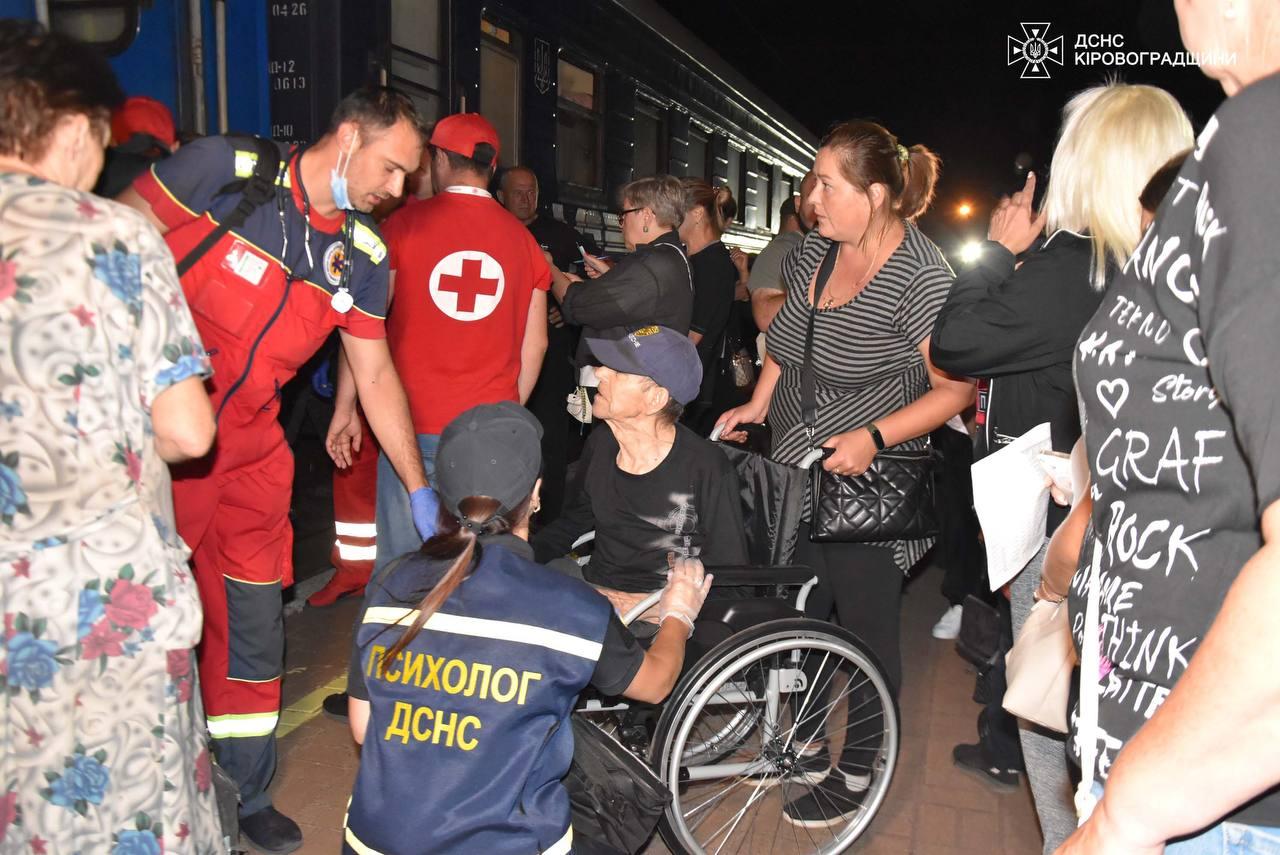 Евакопотяг із Покровська приїхав у Кіровоградську область