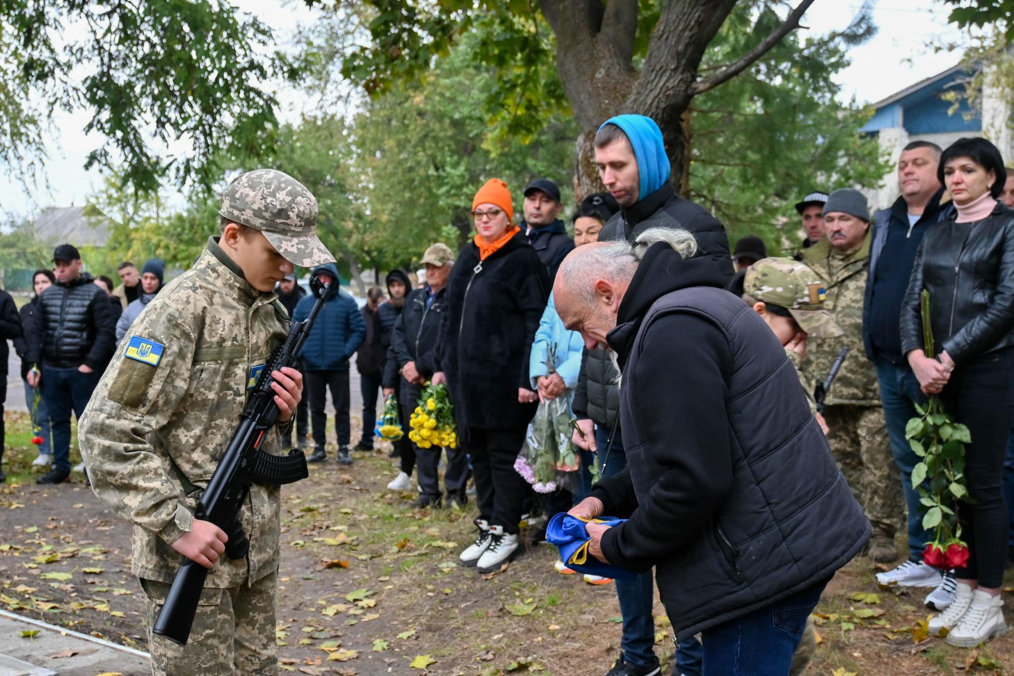 Відкрили Алею пам'яті у Великоандрусівській громаді