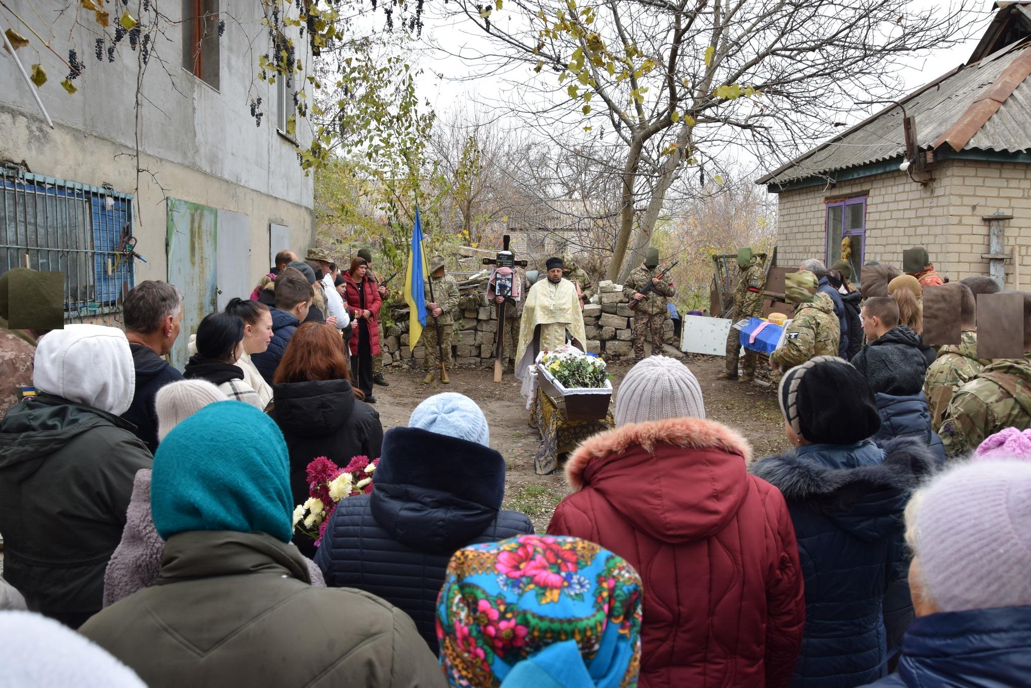 Прощання з військовим у Петровому