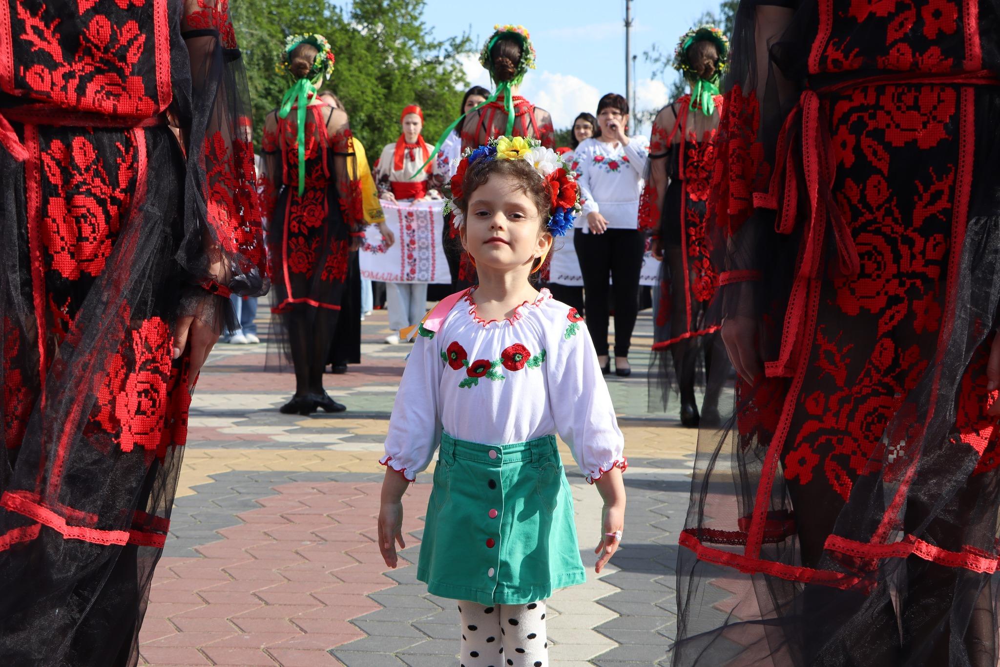 Вишиванка для дитини фото