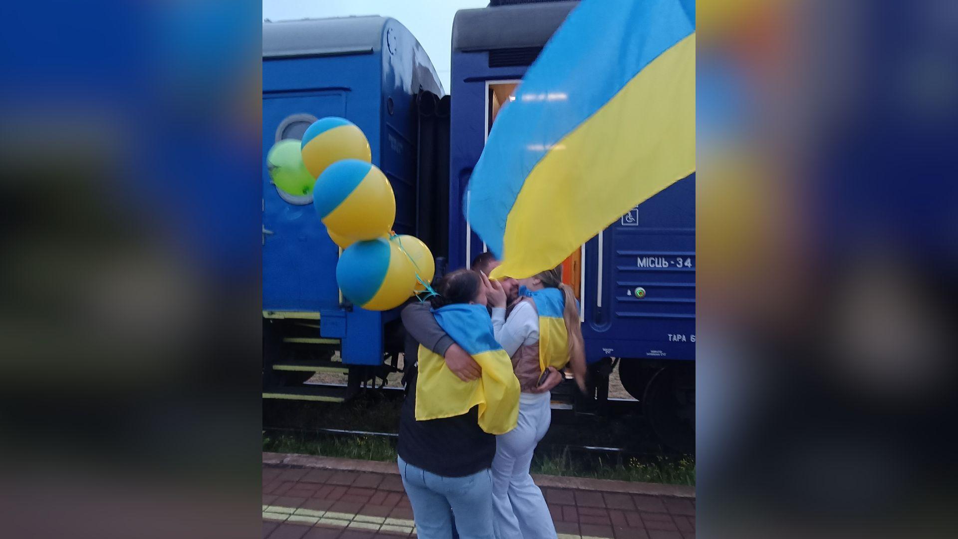 У Знам’янці на Кіровоградщині зустріли військового, який повернувся з російського полону