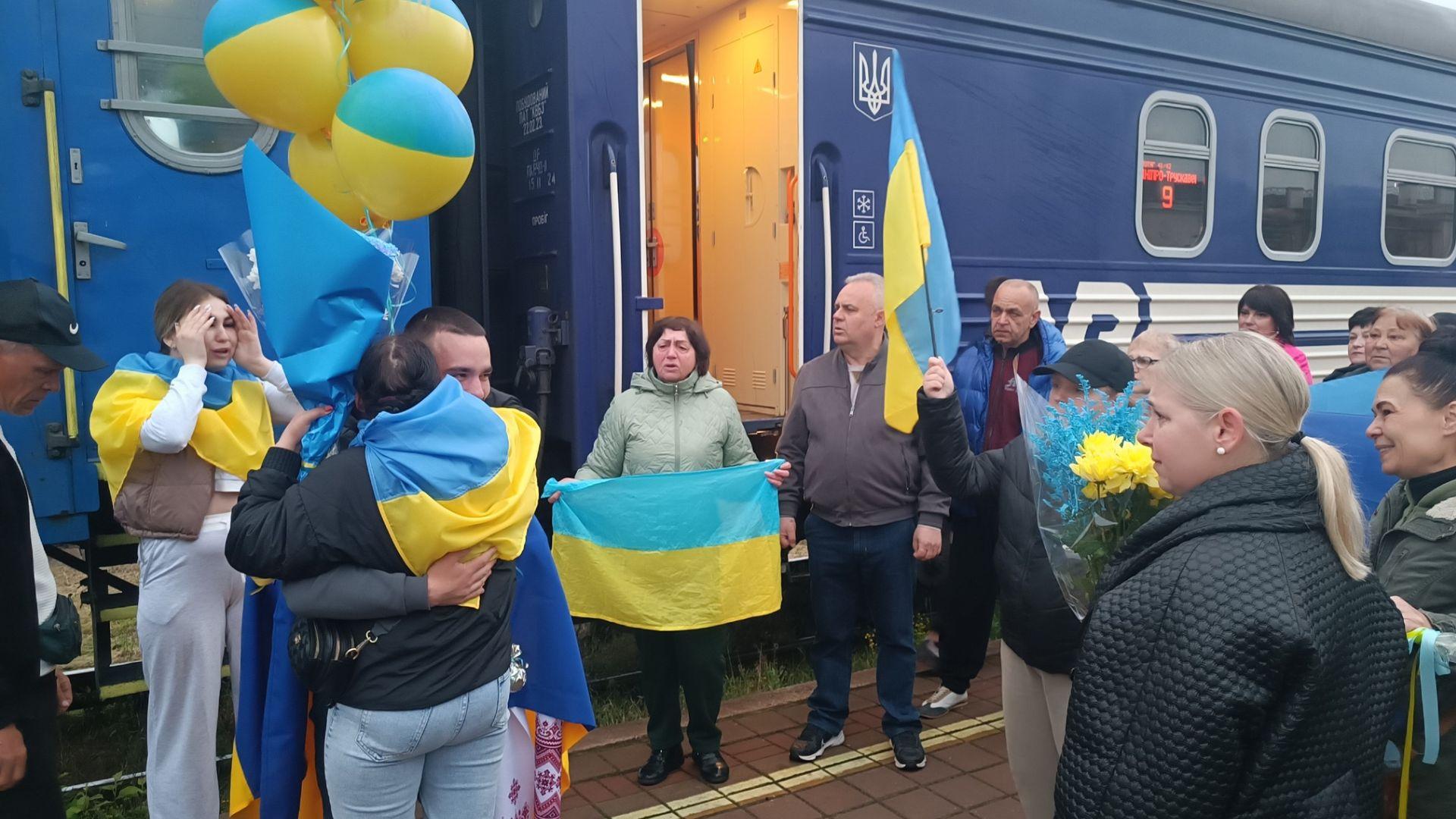 У Знам’янці на Кіровоградщині зустріли військового, який повернувся з російського полону