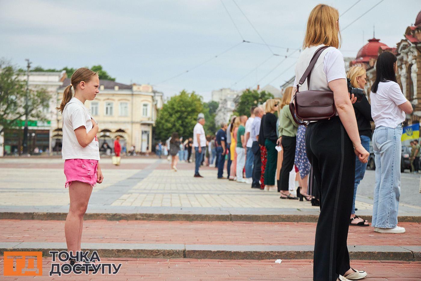 Героїв, які загинули на війні, проводжали в останню путь у Кропивницькому.