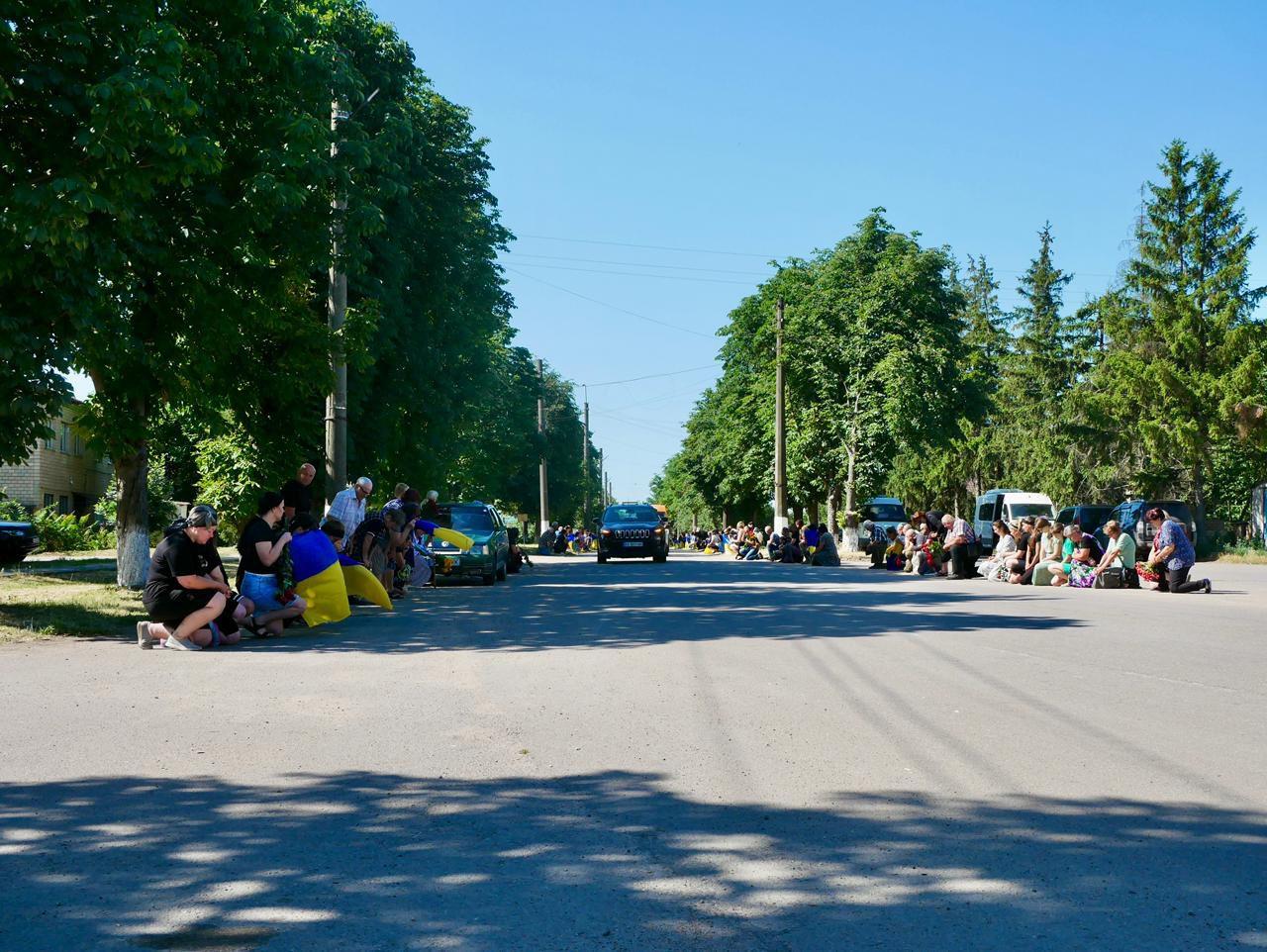 Попрощалися з військовим