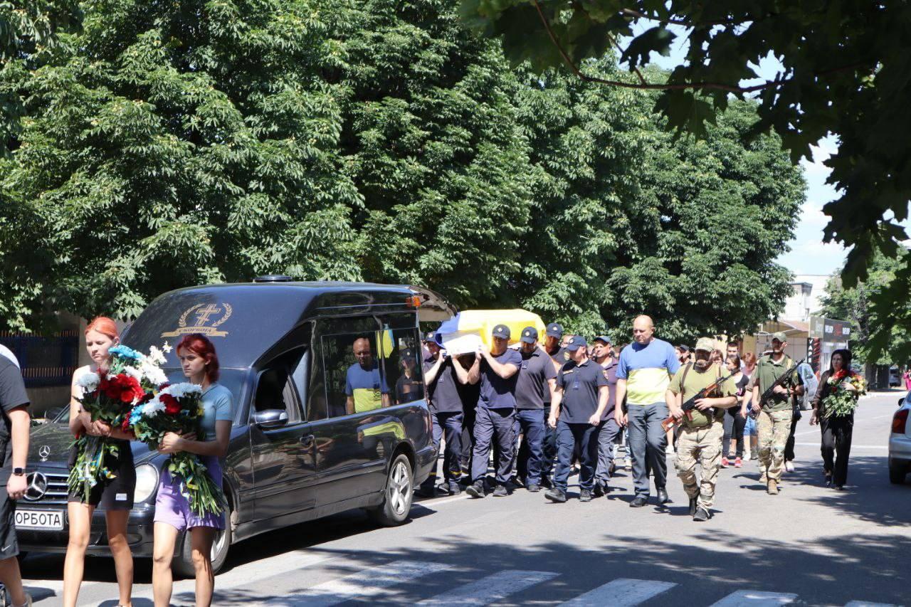 Попрощалися з військовим у Новоукраїнці