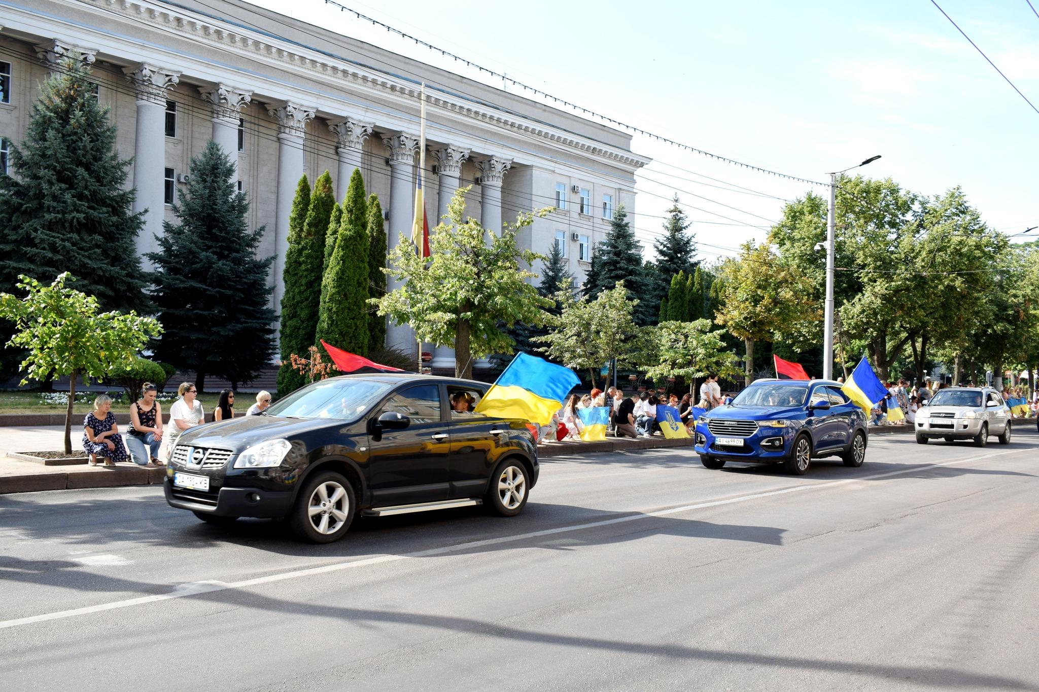 Траурна колона