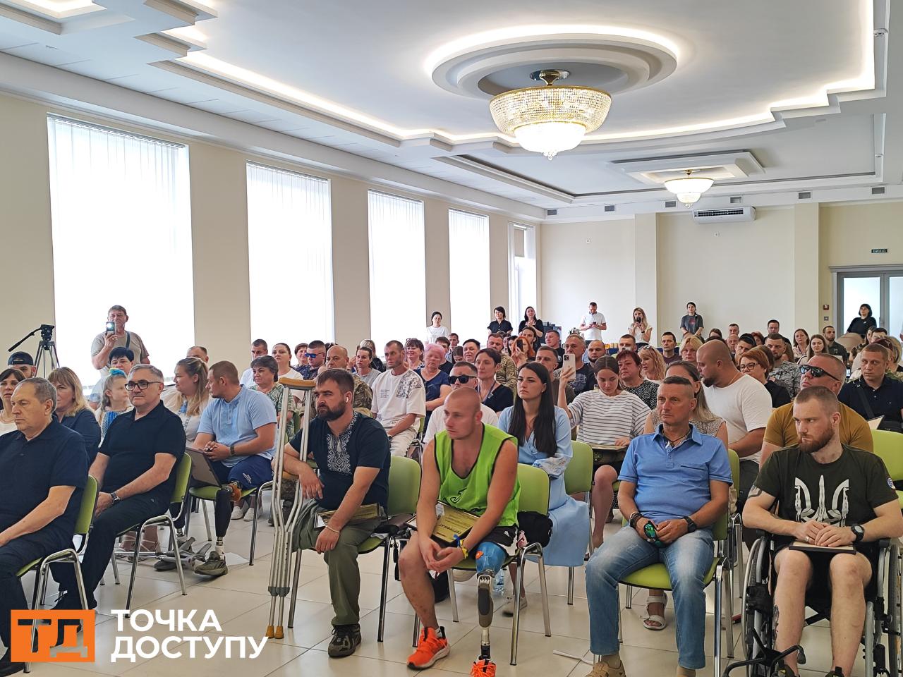 Вручення грошових сертифікатів ветеранам у Кропивницькому